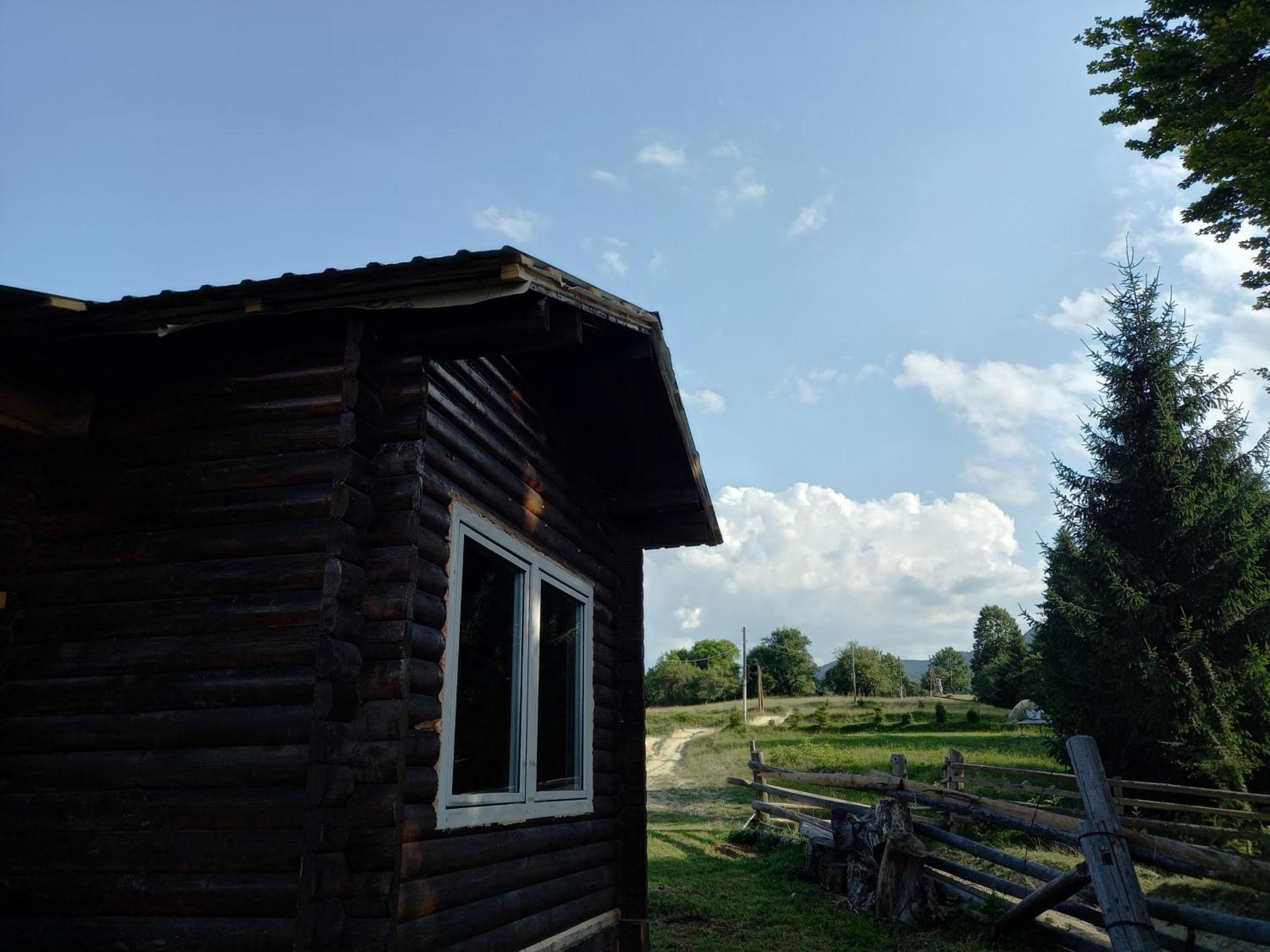 Eco Resort Nad Karpatamy Hrobyshche Rum bild