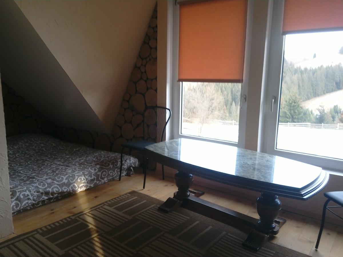 Eco Resort Nad Karpatamy Hrobyshche Exteriör bild
